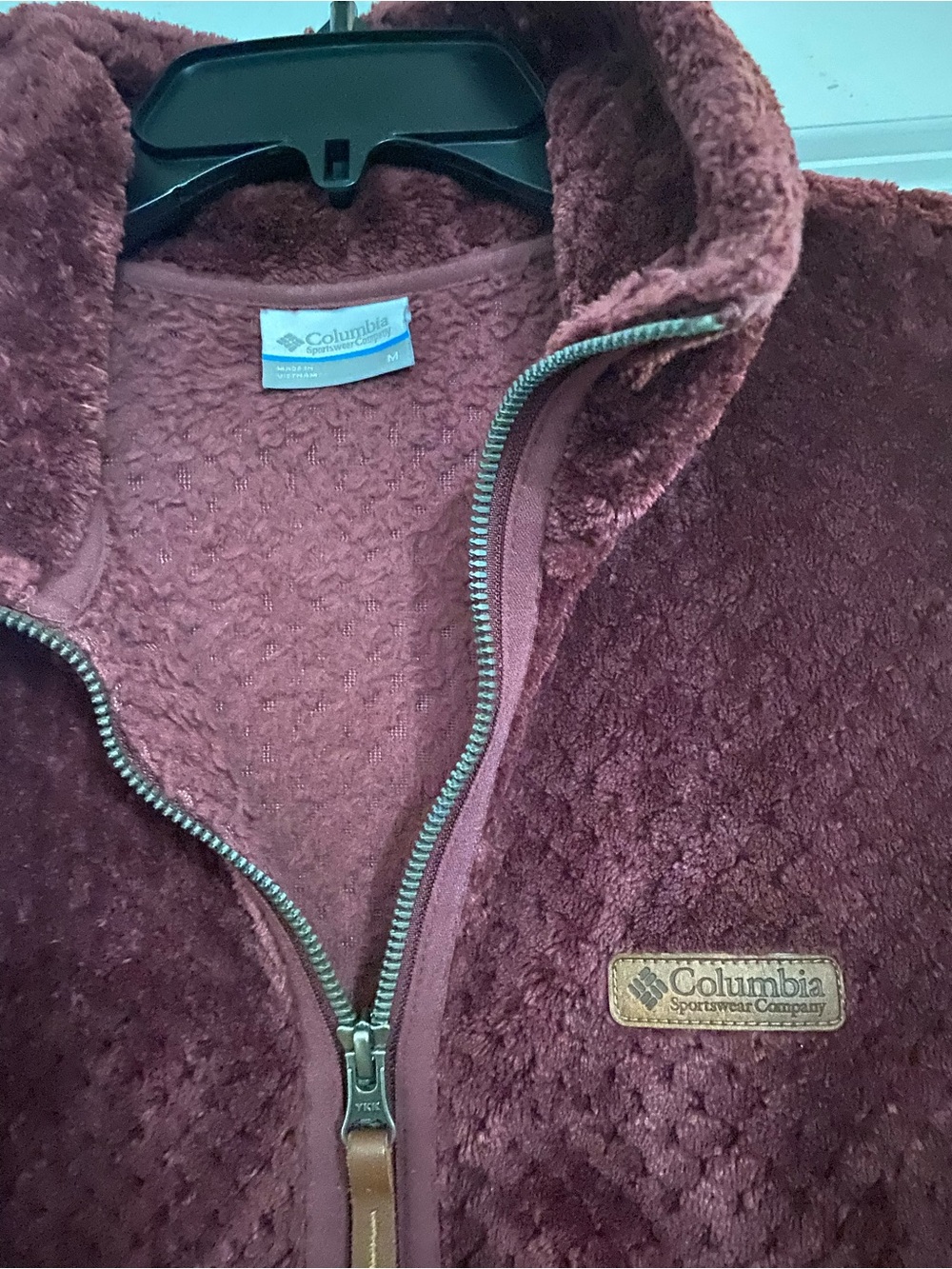 Columbia Women's Plush Full-Zip Jacket in Deep Burgundy - Picture 2 of 3